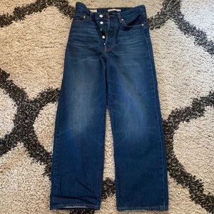 Levi’s Ribcage Straight sz 27